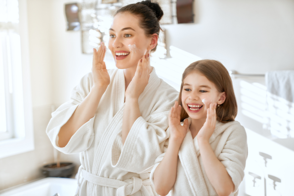 Yaz Boyu K‑Beauty Vücut Güneş Kremi Rutini – Hemen İnceleyin