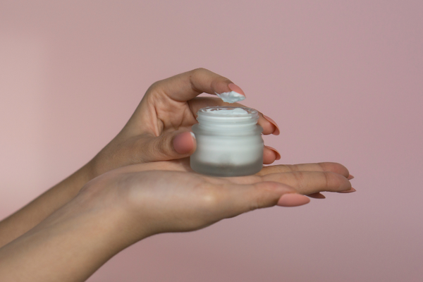 30'lu Yaş Cilt Bakım Ürünleri Kullanan Kullanıcı Yorumları ve Tavsiyeleri [Resimli]