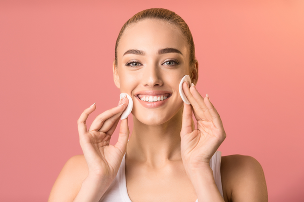 Cilt Bakımında E Vitamini'nin Faydalarını Keşfedin: Lekelere Karşı Etkili Bakım Önerileri