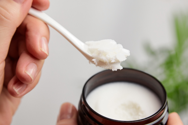 Günlük Cilt Bakım Düzeninizi Güçlendirin: Doğal İçerikli Temel Ürünler