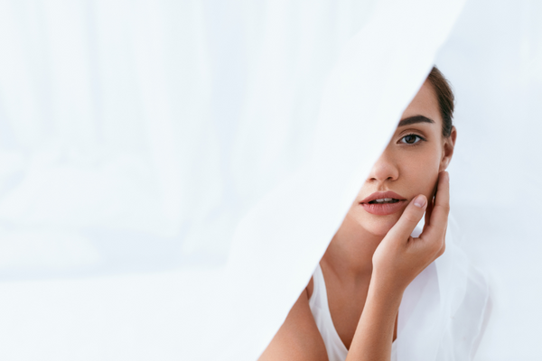 Göz Altı Morluklarını Aydınlatan Krem Kullanan Kullanıcı Yorumları ve Tavsiyeleri [Resimli]