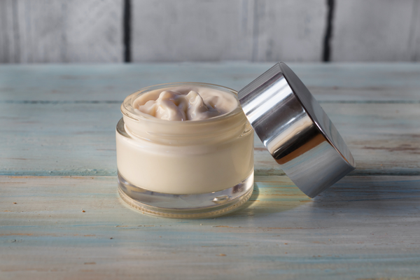 Kışa Hazırlık Cilt Bakımı Nasıl Yapılır? Cildimizi Soğuk Havalara Nasıl Hazırlamalı?