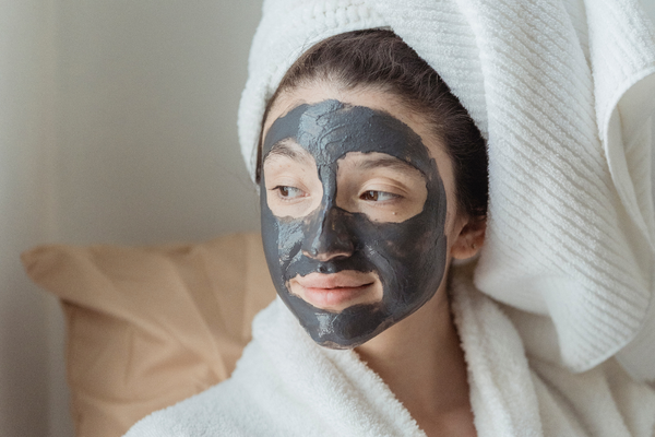 Cildi Yeniden Canlandırmak İçin Hangi Peelingi Seçmelisiniz? Peeling Sonrasında Nelere Dikkat Edilmeli?