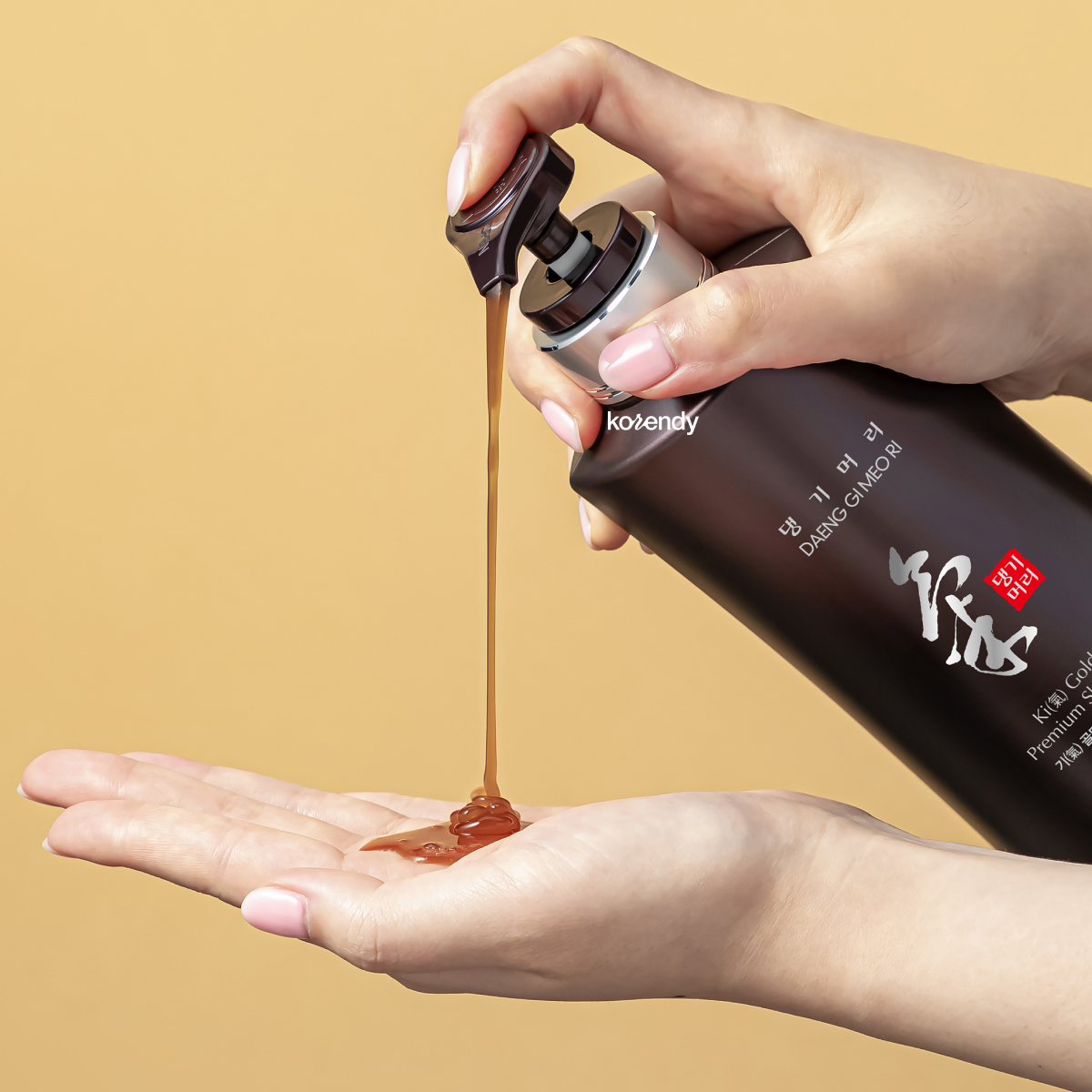 Daeng Gi Meo Ri - Ki Gold Premium Shampoo (Dökülme Önleyici ve Besleyici Saç Derisi Ferahlatıcı Ginsengli Şampuan) 500ml