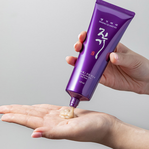 Daeng Gi Meo Ri - Vitalizing Nutrition Hair Pack (Kabarıklık Önleyici Kuruluk Karşıtı Besleyici Fermente Saç Maskesi) 120ml
