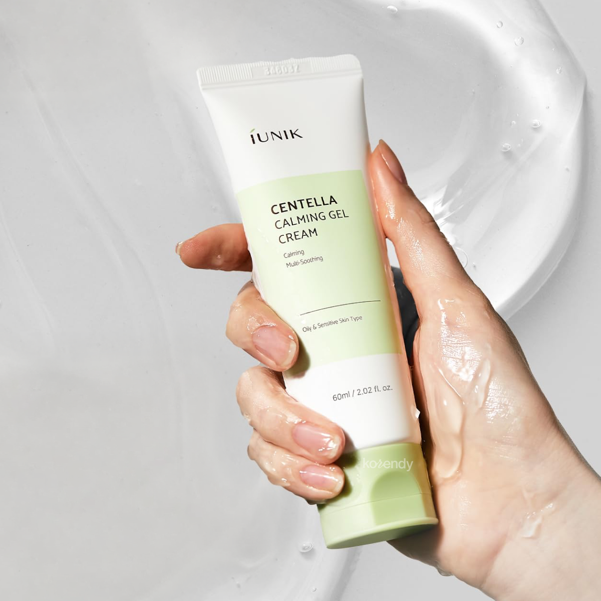 IUNIK - Centella Calming Gel Cream (Dengeleyici ve Dinginleştirici %72 Centella ve Çay Ağacı İçeren Jel Krem) 60ml (%15-%30 Lansman İndirimi)