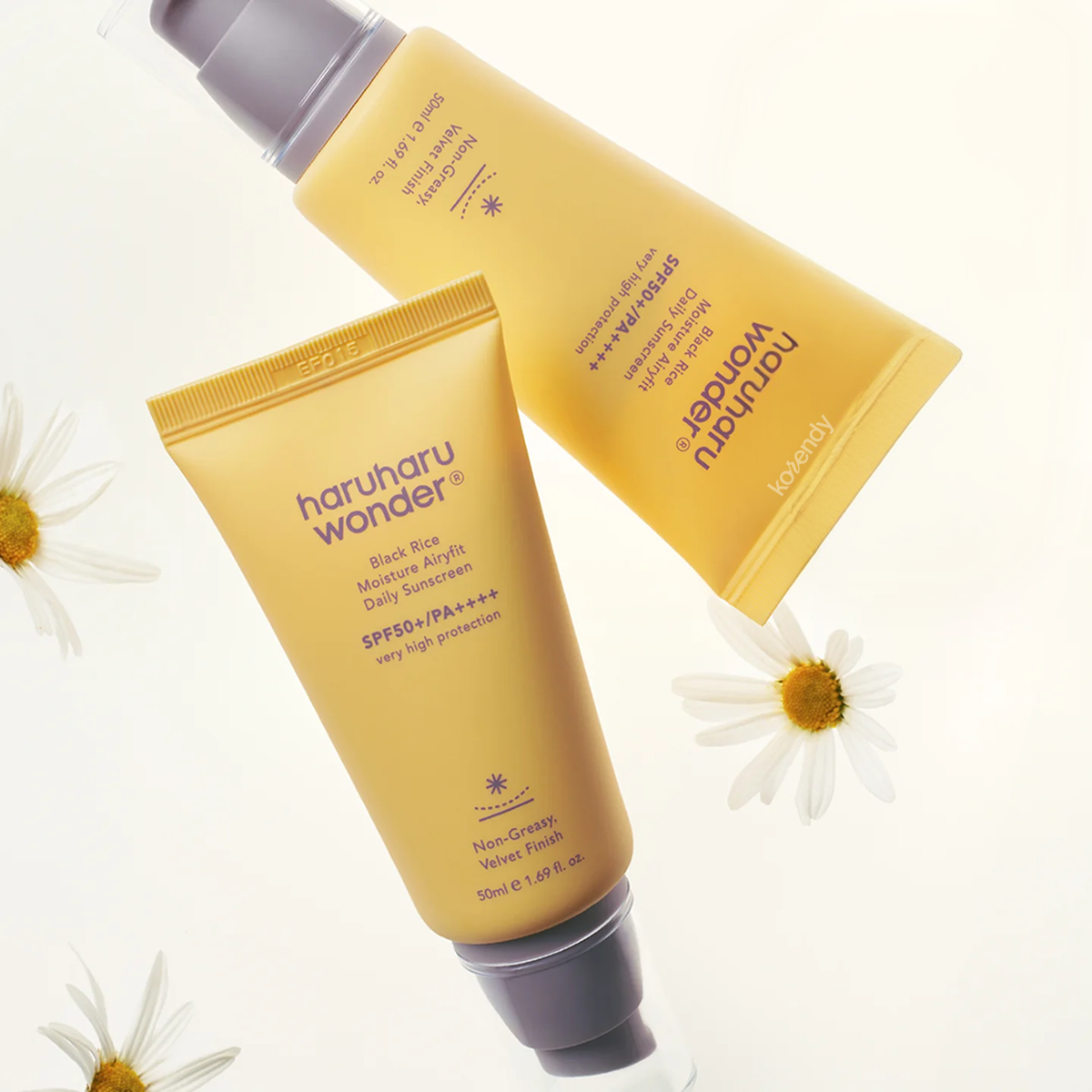 Haruharu Wonder - Black Rice Moisture Airyfit Daily Sunscreen SPF50+/PA++++ (Kadifemsi Bitişli Fermente Siyah Pirinçli Güneş Kremi) 50ml (%15-%30 Lansman İndirimi)