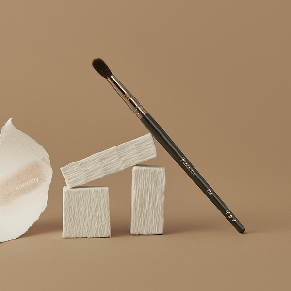 Korendy Piccasso - 224 Eyeshadow Brush (Göz Farı ve Doğal Kontür Uygulaması İçin Oval Uçlu Gölgelendirme Fırçası)
