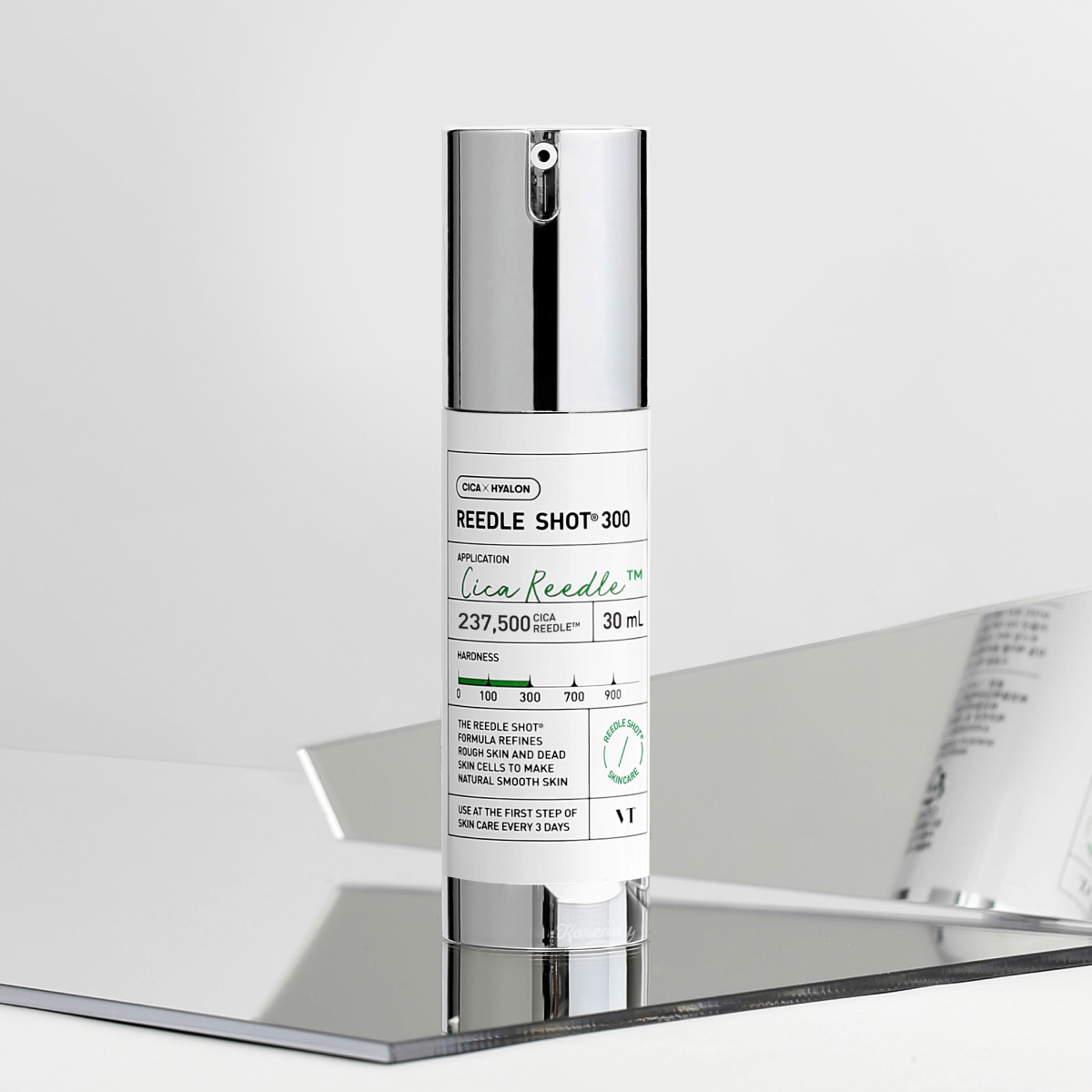 VT Cosmetics - Cica Reedle Shot 300 (Nemlendirici ve Besleyici Cica İçerikli Mikro Bakım Ampulü ORTA Seviye)