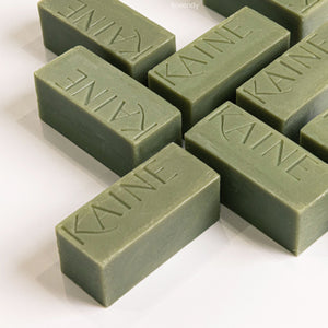 Kaine - Rosemary Low pH Cleansing Bar (Geniş Gözenek ve Pürüz Önleyici Parlatıcı Düşük pH Dereceli Yüz ve Vücut Sabunu) 100g (%25 Lansman İndirimli)