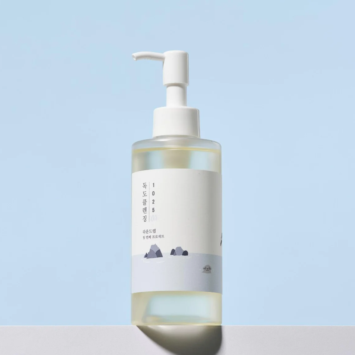 Round Lab - 1025 Dokdo Cleansing Oil (Geniş Gözenek ve Siyah Nokta Karşıtı Mineralli Hafif Temizleme Yağı) 200ml