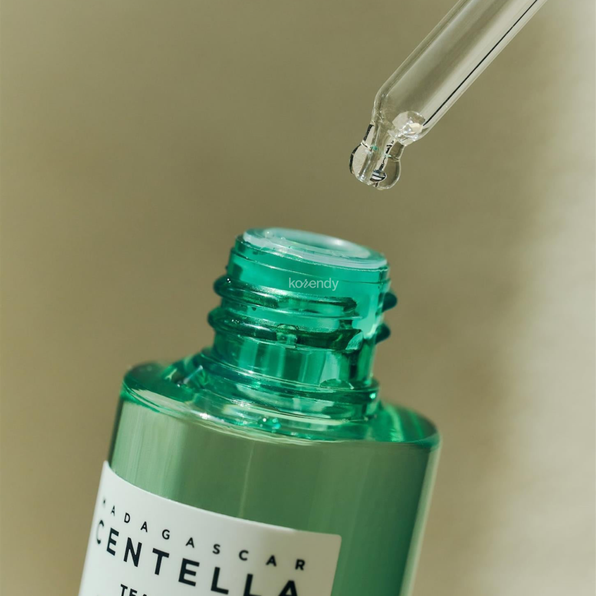SKIN1004 - Madagascar Centella Tea-Trica Relief Ampoule (Sebum Dengeleyici ve Dinginleştirici Tea Tree ve Centellalı Ampul) (%15-%30 Lansman İndirimi)