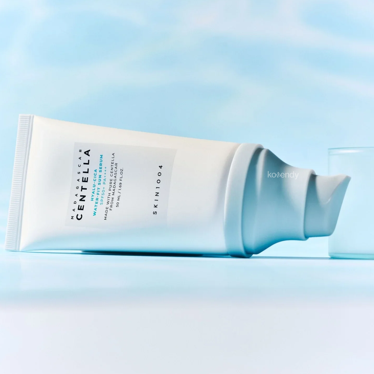 SKIN1004 - Madagascar Centella Hyalu-Cica Water-Fit Sun Serum SPF50+ PA++++ (Hyaluronik Asit ve Centella Asiatica İçeren Serum Güneş Koruyucu) (%15-%30 Lansman İndirimi)